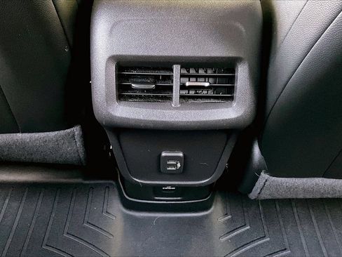 Used 2024 Chevrolet Equinox RS FWD image 15