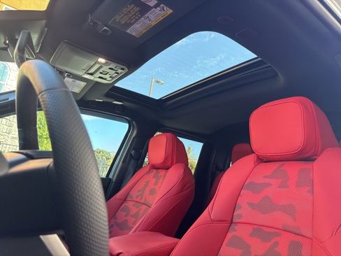 Used 2025 Toyota Tacoma TRD Off-Road image 23