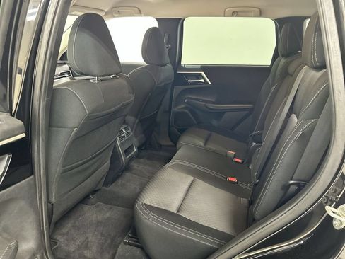 Used 2022 Mitsubishi Outlander ES AWD/4WD image 19