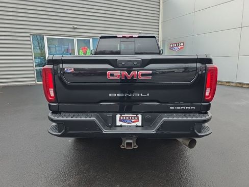 Used 2022 GMC Sierra 2500 Denali w/ Denali Black Diamond Edition image 13