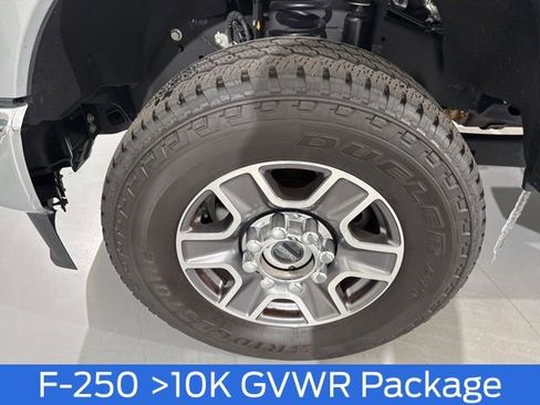 Used 2024 Ford F250 Lariat w/ FX4 Off-Road Package image 6