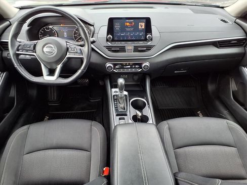 Used 2020 Nissan Altima 2.5 SV image 3