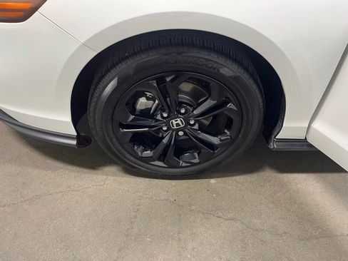 Used 2025 Honda Accord SE image 30