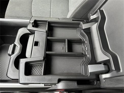 Used 2023 RAM 2500 Big Horn w/ Level B Equipment Group image 31