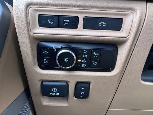 Used 2023 Ford F150 Lariat w/ Equipment Group 502A High AWD/4WD image 38