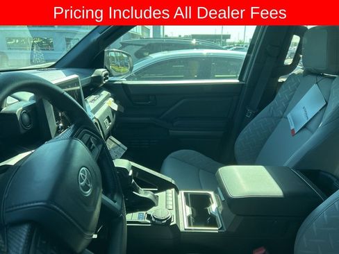 Used 2026 Toyota Tacoma SR5 AWD/4WD image 11