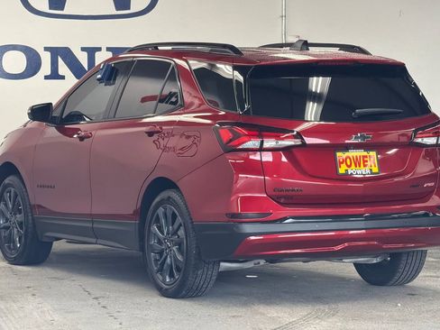 Used 2024 Chevrolet Equinox RS w/ RS Leather Package image 5