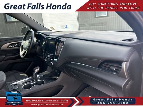 Used 2023 Chevrolet Traverse LT w/ LPO, Floor Liner Package image 30