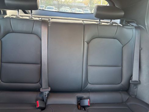 Used 2025 Buick Envista Sport Touring image 36