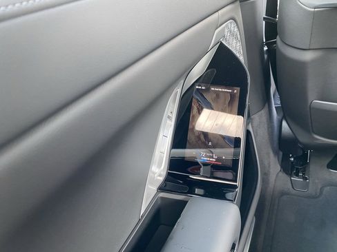 New 2025 BMW 760i xDrive w/ Autobahn Package image 7