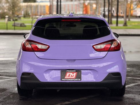 Used 2017 Chevrolet Cruze LT w/ Convenience Package image 6