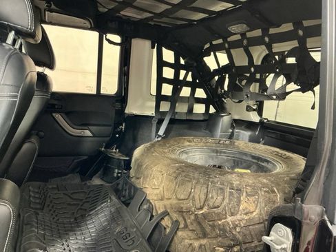 Used 2015 Jeep Wrangler Unlimited Sport w/ Connectivity Group AWD/4WD image 23