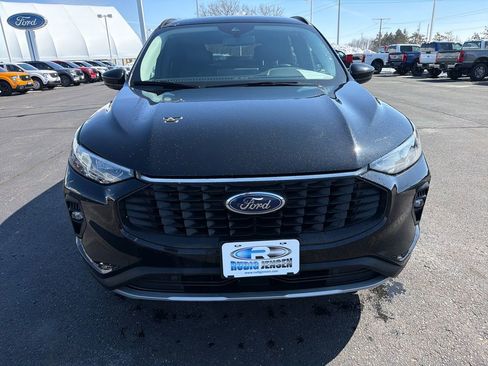 Used 2025 Ford Escape Platinum image 8