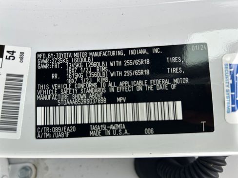 Used 2024 Toyota Grand Highlander XLE image 34