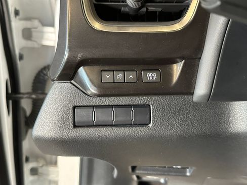Used 2022 Lexus UX 250h w/ Premium Package AWD/4WD image 18