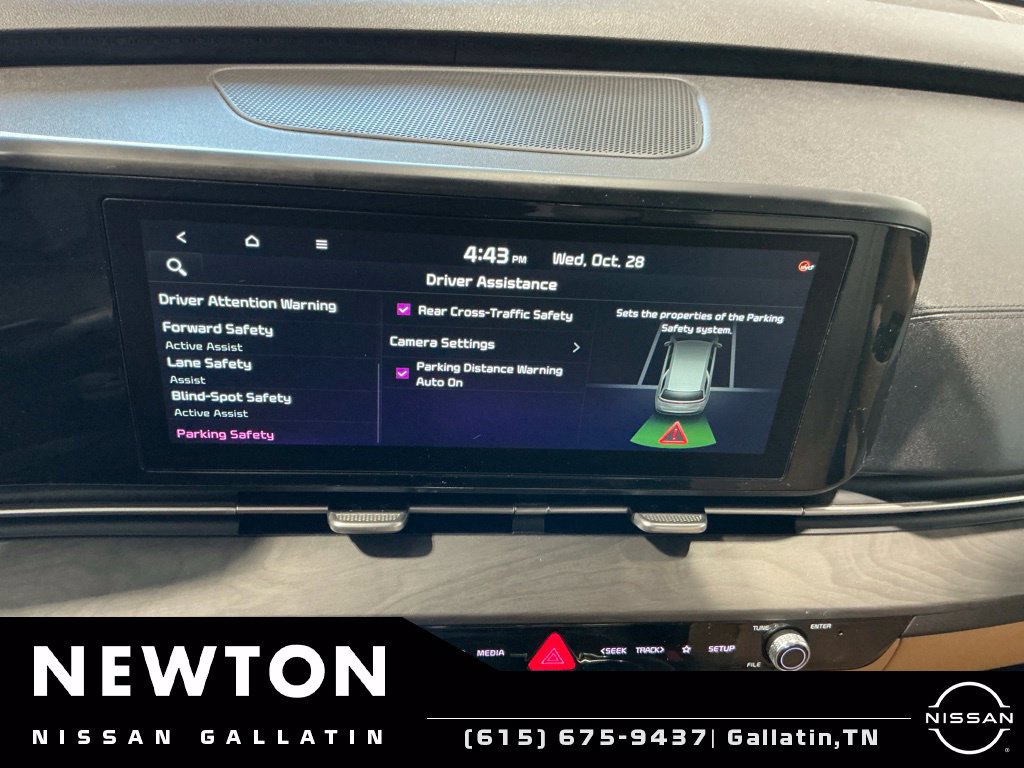 Used 2022 Kia Carnival EX FWD image 37