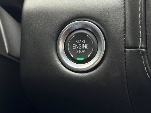 Used 2024 GMC Yukon XL Denali Ultimate AWD/4WD image 26