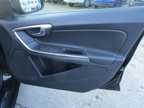 Used 2013 Volvo S60 T5 image 29