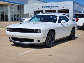 Used 2023 Dodge Challenger SXT w/ Blacktop Package RWD video 3