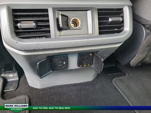 Used 2022 Ford F150 XLT w/ Equipment Group 302A High image 16