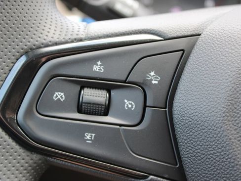 New 2026 Chevrolet Trax LS w/ LS Convenience Package FWD image 34