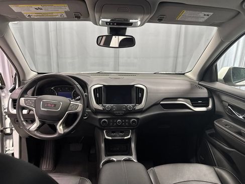 Used 2022 GMC Terrain SLT w/ Infotainment Package II AWD/4WD image 13