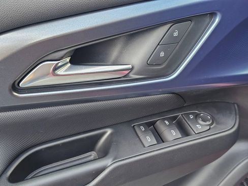 New 2026 Chevrolet Equinox EV LT AWD/4WD image 21