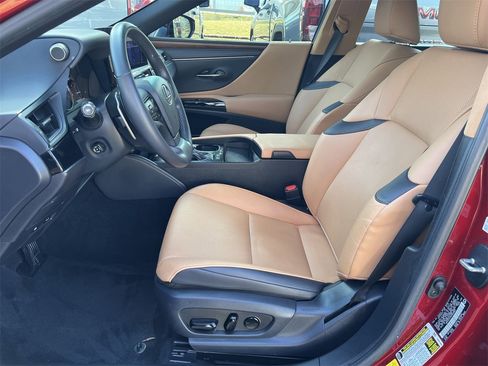 Used 2023 Lexus ES 300h w/ Premium Package image 23