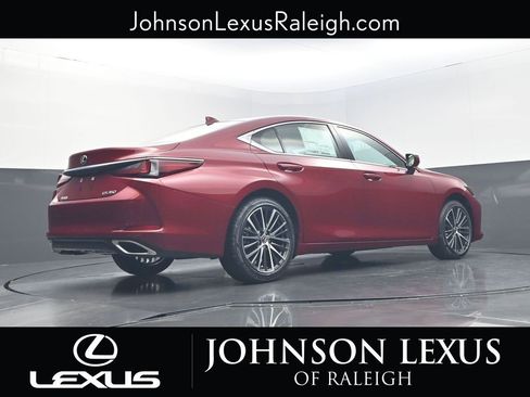 New 2025 Lexus ES 350 350 image 19