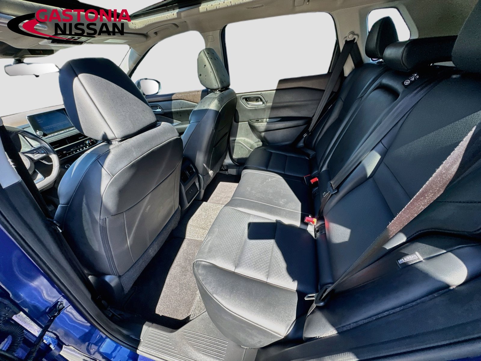 Used 2023 Nissan Rogue SV w/ SV Premium B Package FWD image 31