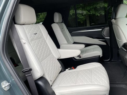 Used 2025 Cadillac Escalade V w/ LPO, Floor Liner Package AWD/4WD image 39