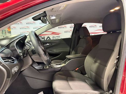 Used 2018 Chevrolet Malibu LT image 27