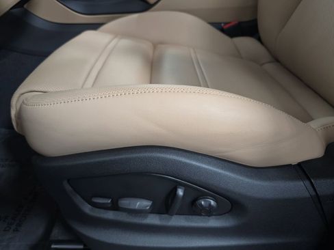 New 2026 Porsche Cayenne image 23