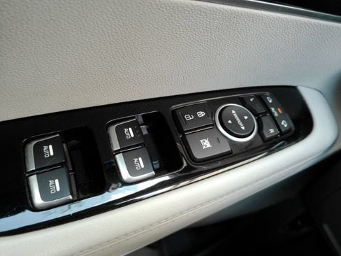 Used 2016 Kia Sorento SX AWD/4WD image 40