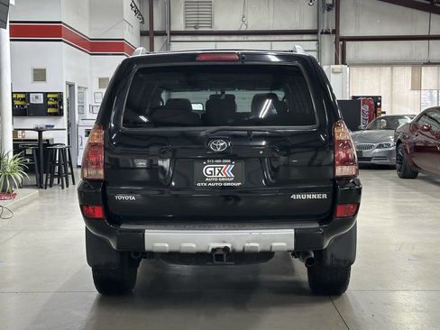 Used 2005 Toyota 4Runner SR5 image 3