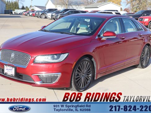 Used 2017 Lincoln MKZ Reserve image 1