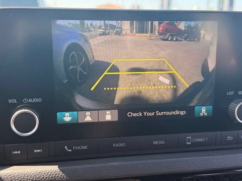 Used 2025 Honda Civic Sport image 10