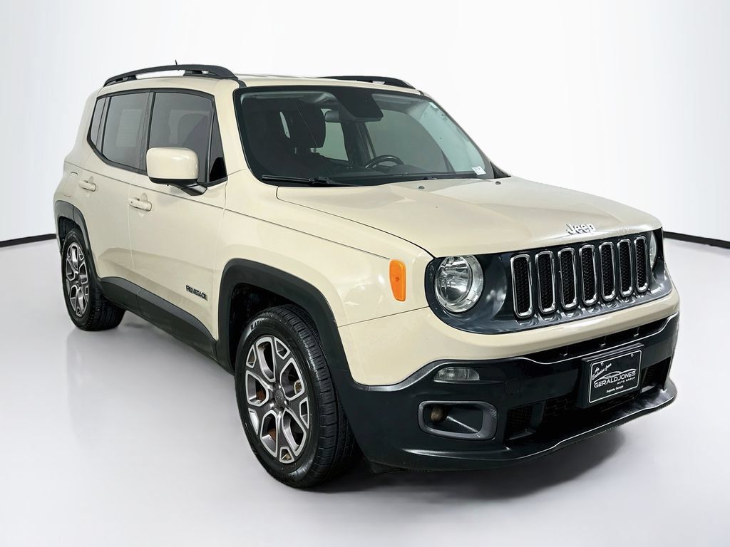 Used 2015 Jeep Renegade Latitude w/ Popular Equipment Group FWD image 2