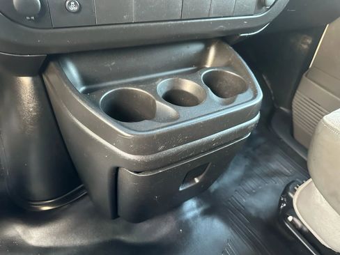 Used 2014 GMC Savana 2500 image 15