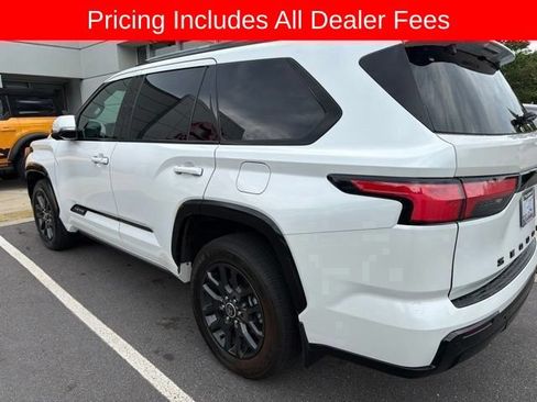 Used 2023 Toyota Sequoia Platinum AWD/4WD image 15