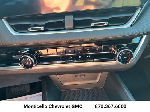 New 2026 Chevrolet Equinox LT w/ LPO, Floor Liner Package image 19