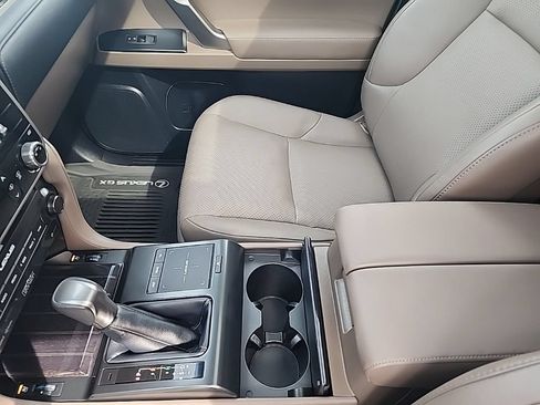 Certified 2023 Lexus GX 460 Luxury w/ Sport Design Package AWD/4WD image 12