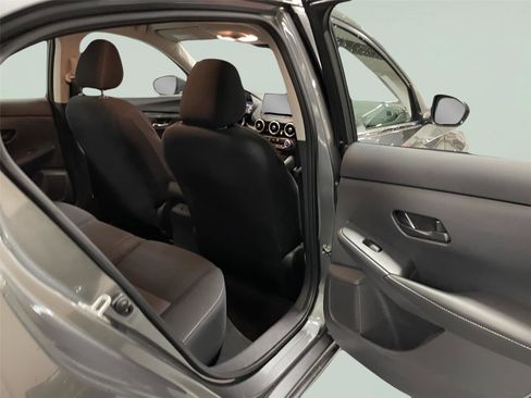 Used 2025 Nissan Sentra SV image 18