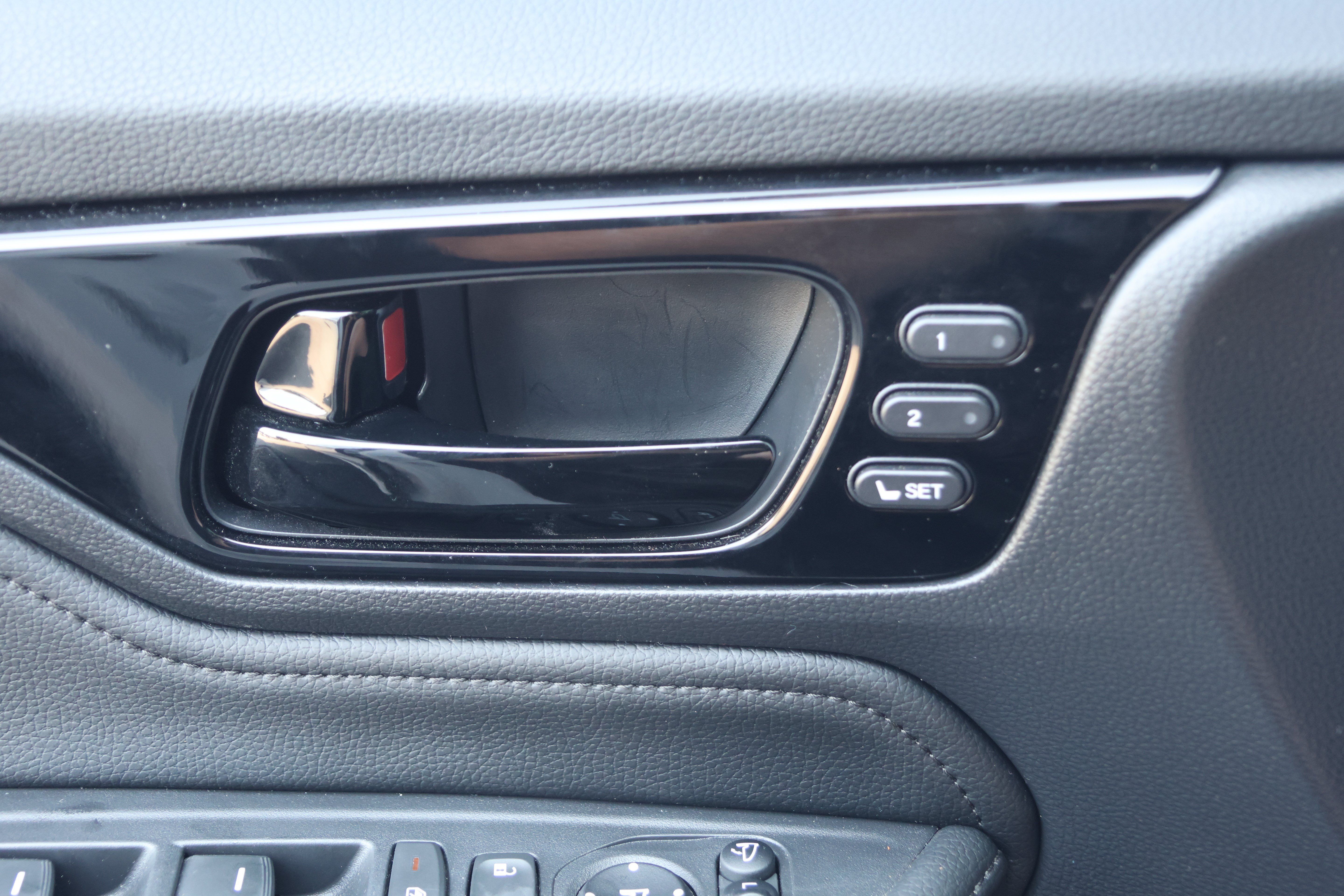 Used 2025 Honda Odyssey Elite image 13