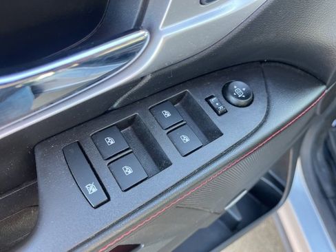 Used 2015 GMC Terrain SLE w/ Convenience Package image 11