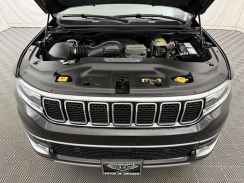 Used 2022 Jeep Wagoneer Series II AWD/4WD image 8