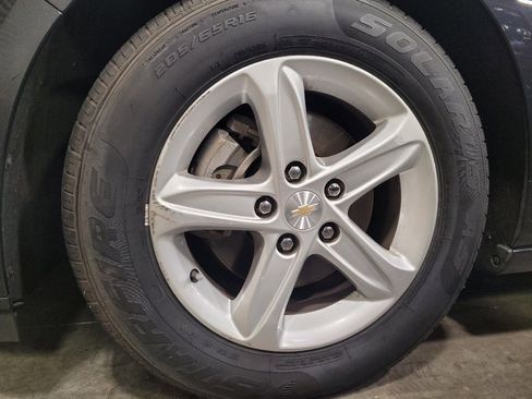Used 2023 Chevrolet Malibu LT FWD image 31