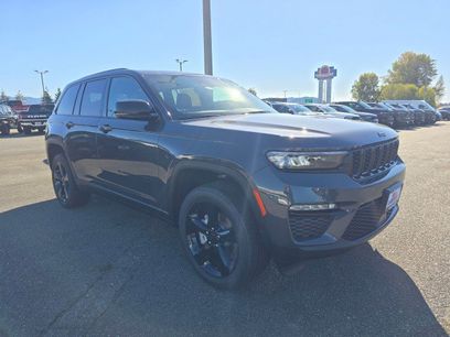New 2025 Jeep Grand Cherokee Limited w/ Black Appearance Package