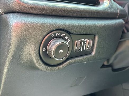 New 2026 Chrysler Pacifica Limited AWD/4WD image 37