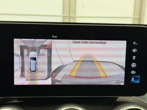 Certified 2022 Mercedes-Benz GLC 300 4MATIC w/ Multimedia Package Lite image 19